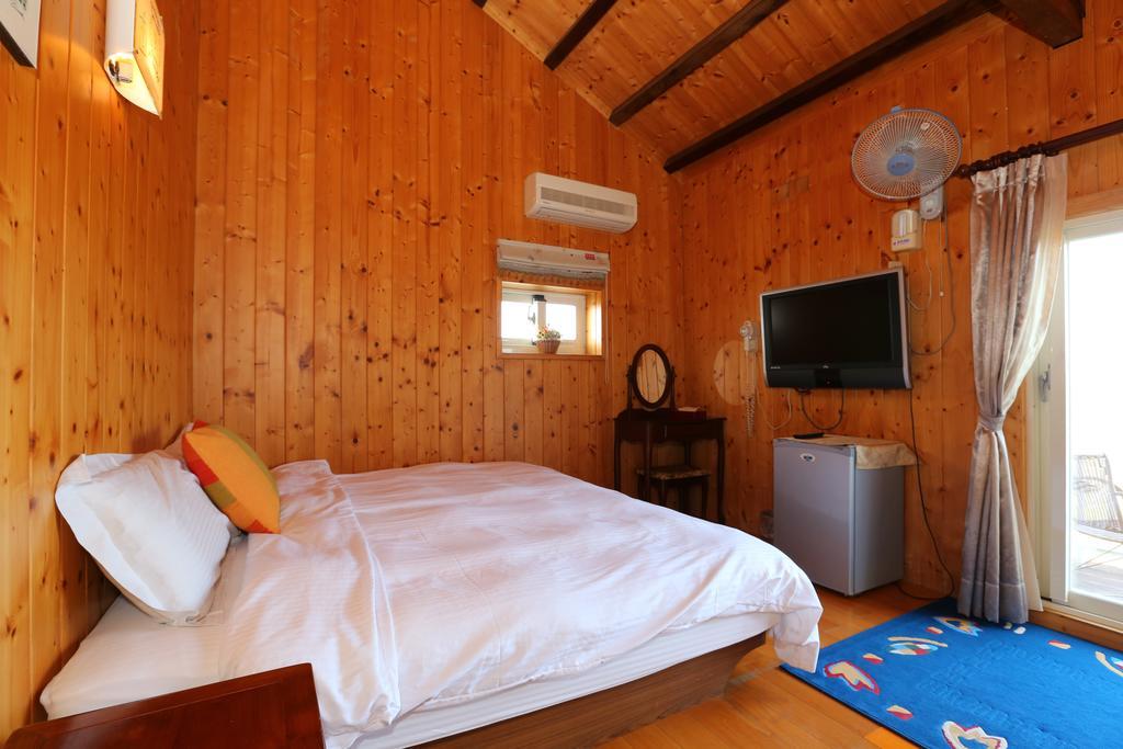 Dongshan River Resort Farm 우지에 객실 사진